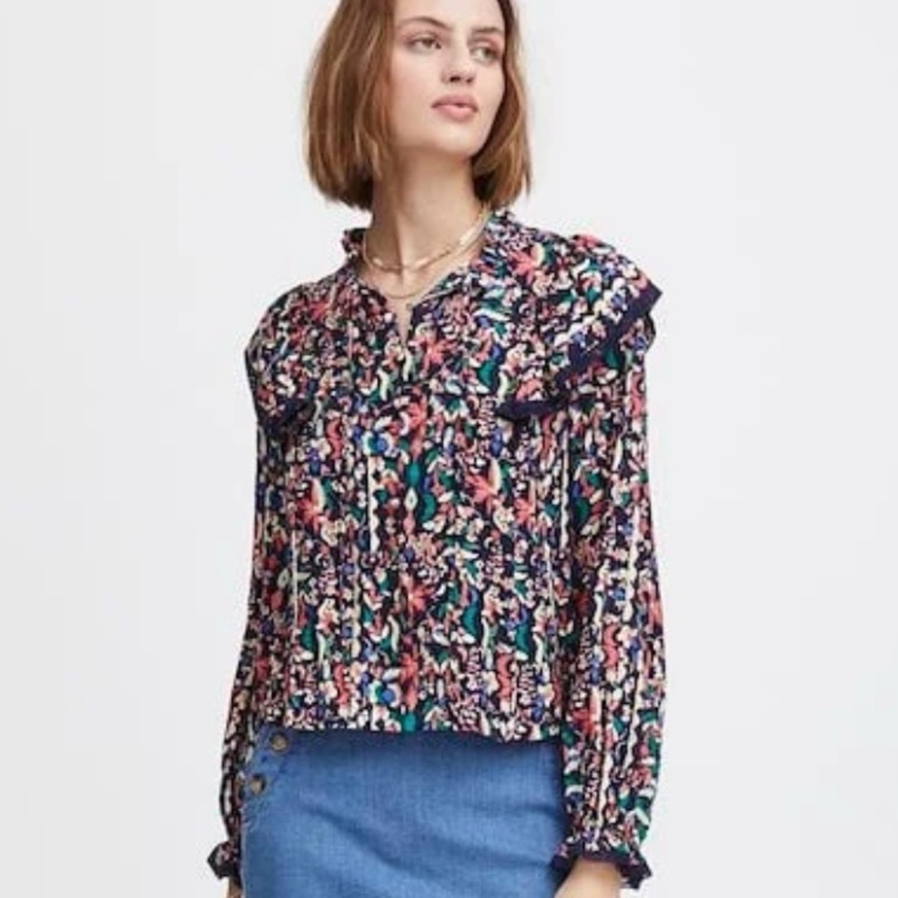 Floral Ruffle Collar Blouse - Picture 2 of 7